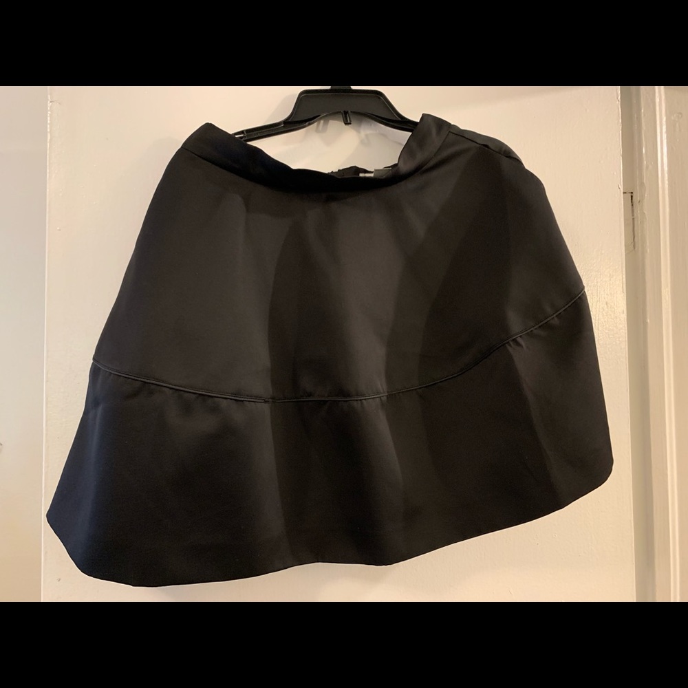 Black short pleated shirt